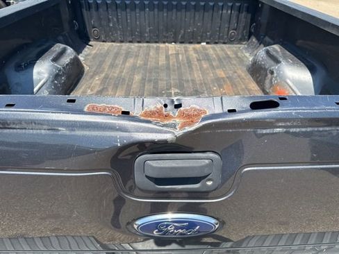 Used 2015 Ford F250 XLT w/ XLT Premium Package RWD image 12
