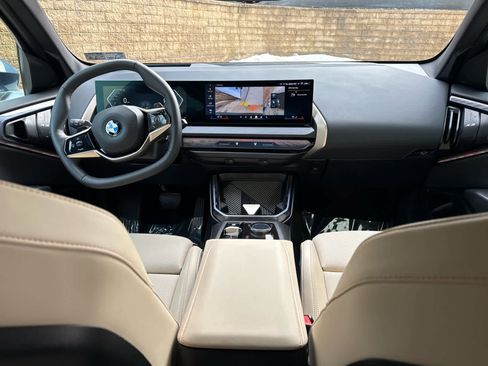 Certified 2025 BMW X3 xDrive30i w/ Premium Package image 9