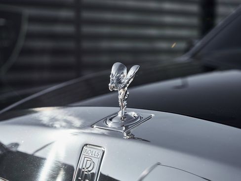 Used 2024 Rolls-Royce Phantom Sedan image 8