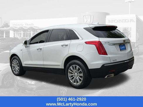 Used 2017 Cadillac XT5 Luxury w/ Driver Awareness Package FWD image 3