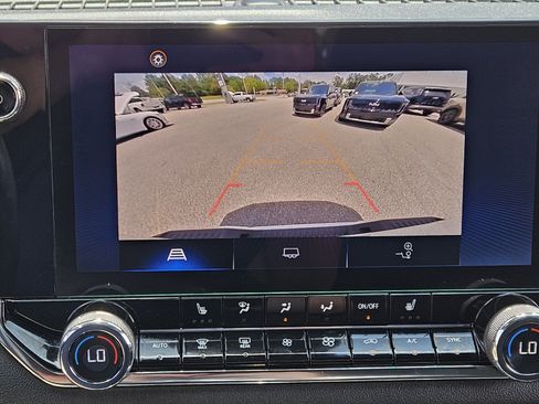 Used 2023 Chevrolet Colorado LT w/ LT Convenience Package II AWD/4WD image 23