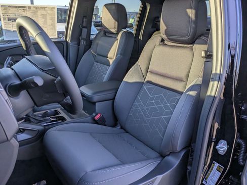 New 2026 Nissan Frontier SV w/ SV Convenience Package image 14