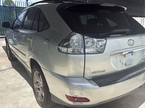 Used 2004 Lexus RX 330 FWD image 9