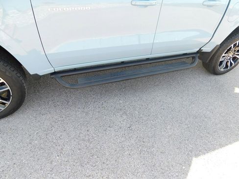 Used 2026 Chevrolet Colorado Z71 AWD/4WD image 17