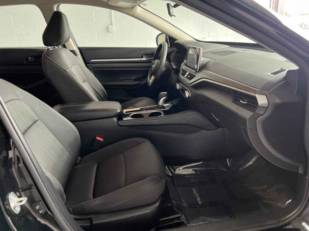 Used 2023 Nissan Altima 2.5 SV FWD image 20