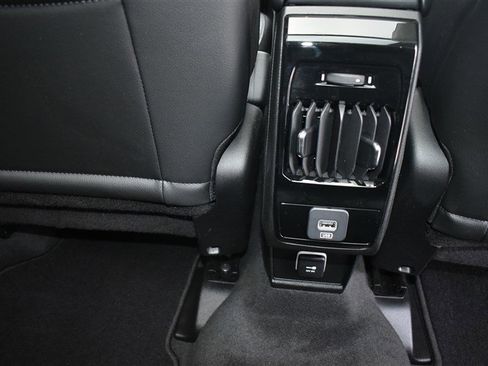 Used 2022 Jeep Compass Limited w/ Sun and Sound Group image 33