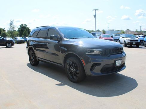 Certified 2023 Dodge Durango GT w/ Blacktop Package AWD/4WD image 4