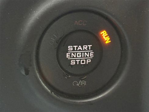 Used 2023 Jeep Gladiator Rubicon w/ Cold Weather Group image 33