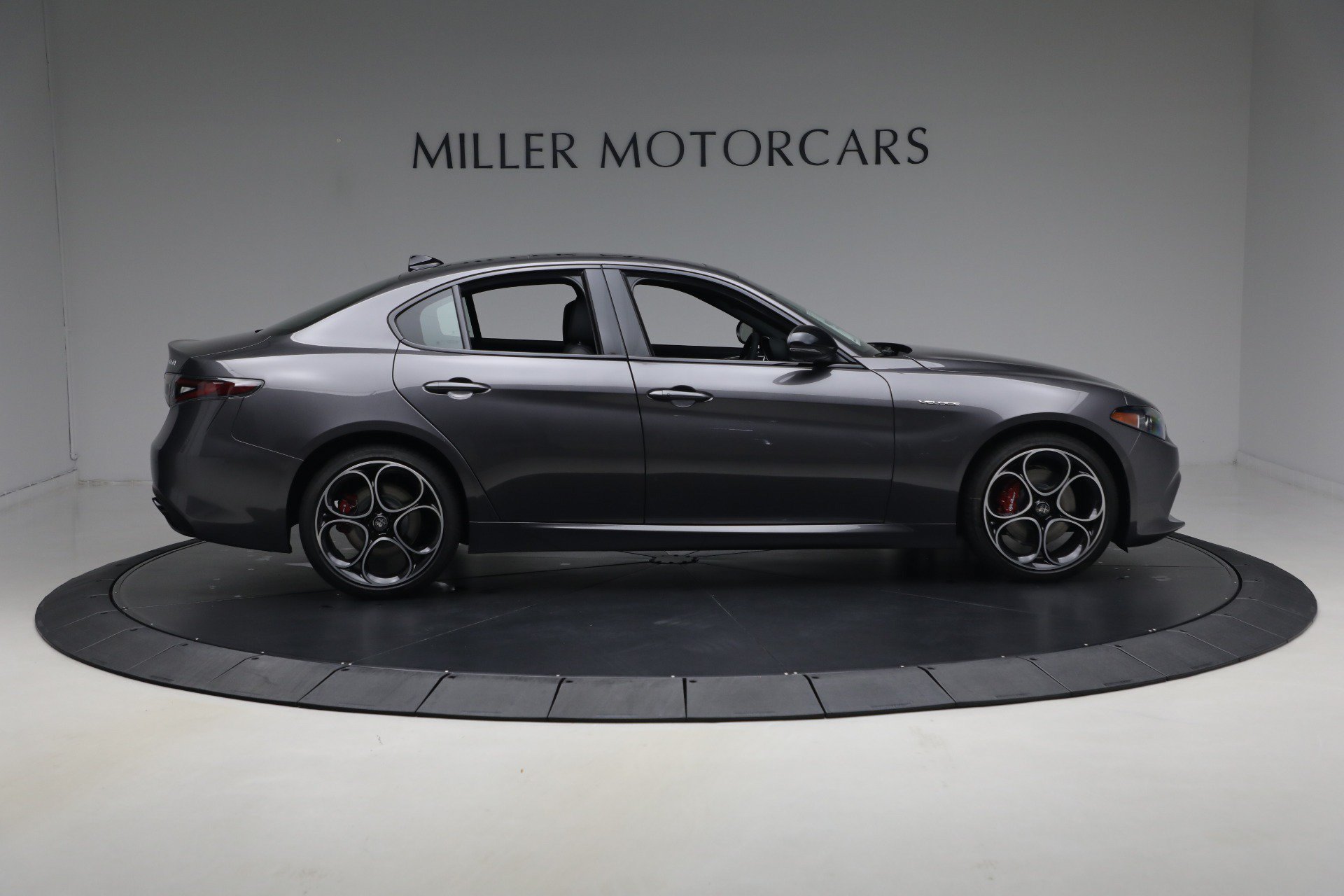 New 2026 Alfa Romeo Giulia AWD image 9
