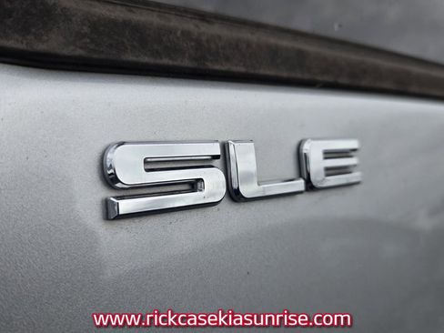 Used 2021 GMC Terrain SLE FWD image 7
