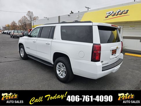 Used 2020 Chevrolet Suburban LT image 2