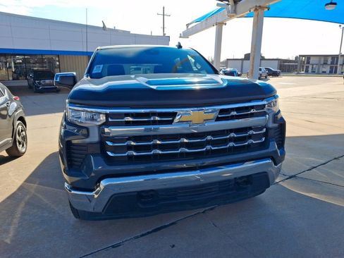 Used 2025 Chevrolet Silverado 1500 LT AWD/4WD image 11