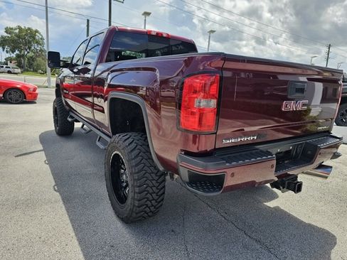 Used 2017 GMC Sierra 2500 Denali w/ Duramax Plus Package image 3