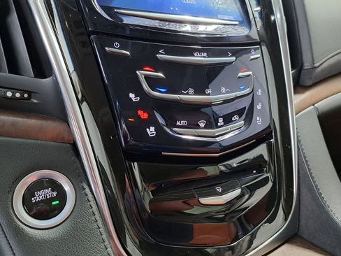 Used 2016 Cadillac Escalade ESV Luxury image 17
