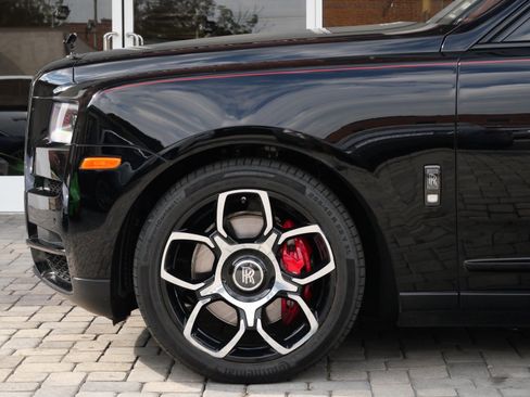Certified 2020 Rolls-Royce Cullinan Black Badge image 12