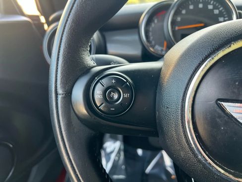 Used 2016 MINI Cooper 2-Door Hardtop image 18
