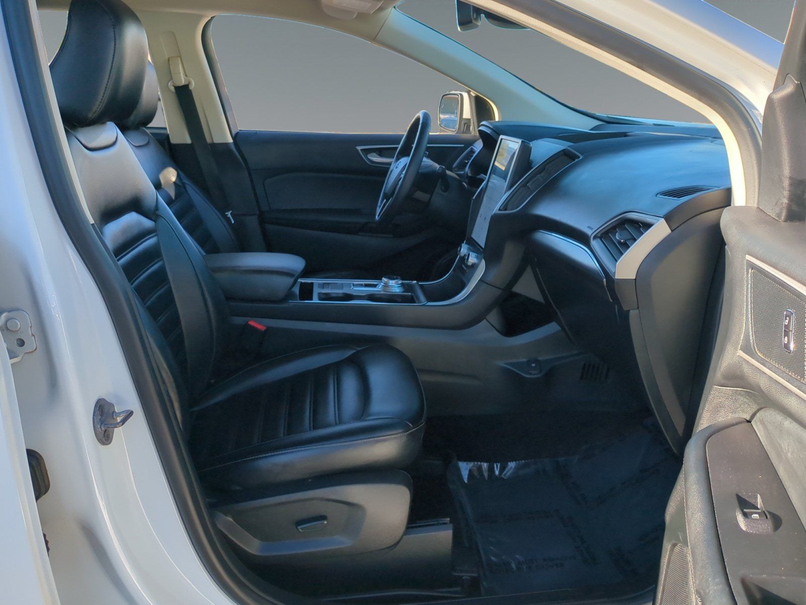 Used 2022 Ford Edge SEL AWD/4WD image 15