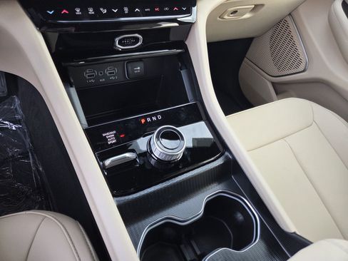 New 2026 Jeep Grand Cherokee Limited AWD/4WD image 10