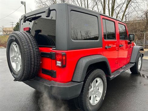 Used 2018 Jeep Wrangler Unlimited Sport S image 17