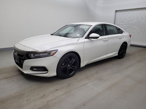 Used 2020 Honda Accord Sport image 2