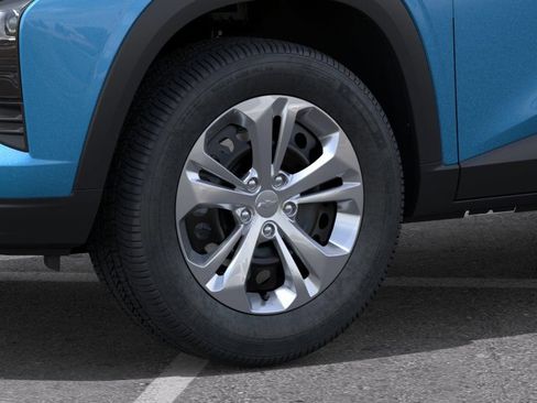 New 2026 Chevrolet Trax LS FWD image 9