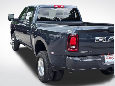 New 2026 RAM 3500 Big Horn AWD/4WD image 41