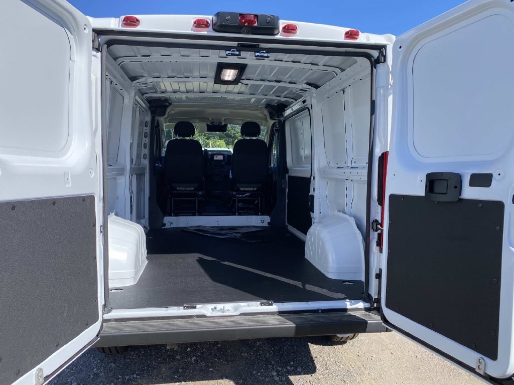 New 2026 RAM ProMaster 2500 w/ Convenience Group FWD image 5