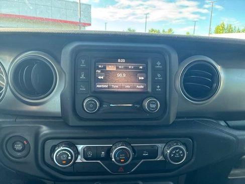 Used 2020 Jeep Gladiator Sport w/ Quick Order Package 24S AWD/4WD image 7