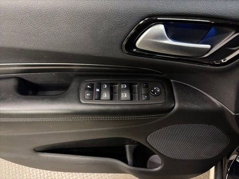 Used 2023 Dodge Durango AWD image 15