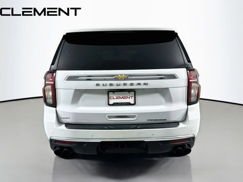 Used 2021 Chevrolet Suburban Premier w/ Premium Package AWD/4WD image 8