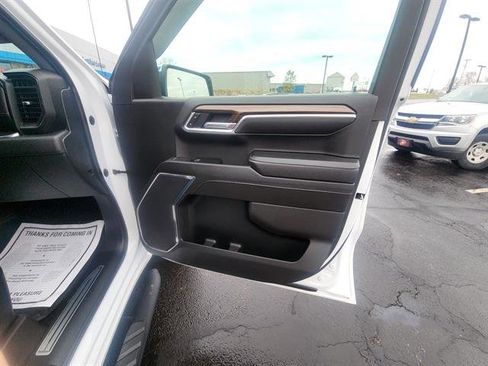 Used 2023 Chevrolet Silverado 1500 LT image 9