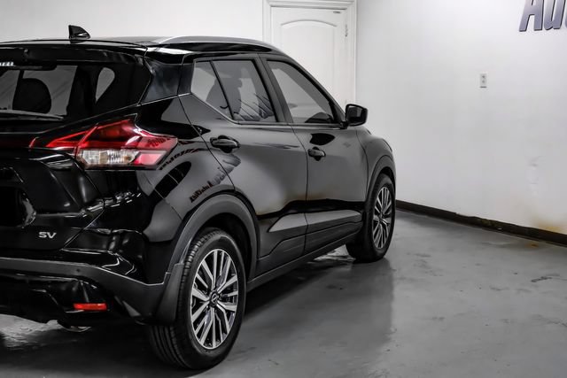 Used 2024 Nissan Kicks SV FWD image 13