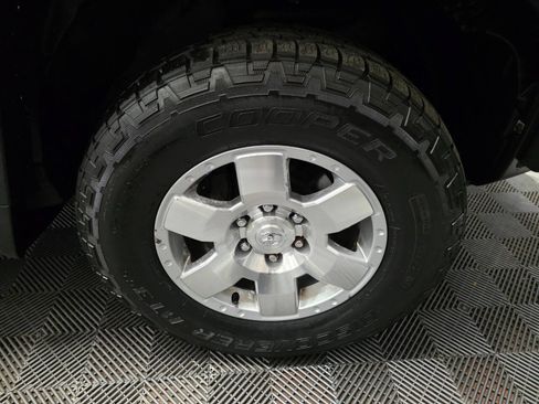 Used 2007 Toyota FJ Cruiser 4WD image 36