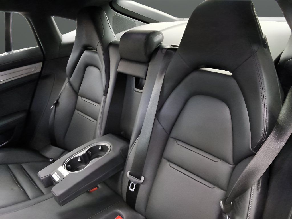 Used 2023 Porsche Panamera 4 w/ Premium Package AWD/4WD image 16