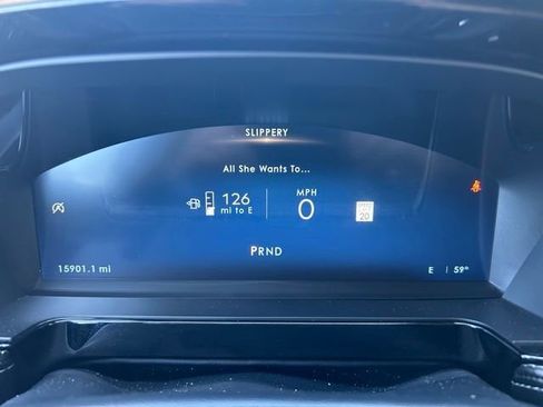 Used 2023 Lincoln Corsair Reserve w/ Equipment Group 201A image 3