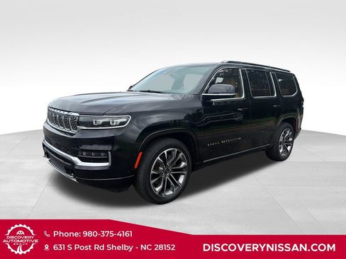 Used 2022 Jeep Grand Wagoneer Series III w/ Rear Seat Video Group 1 AWD/4WD image 1