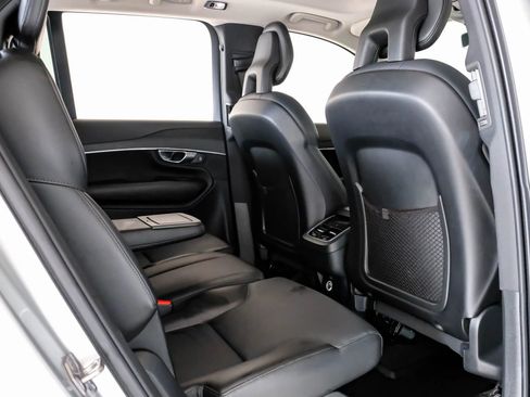 Used 2020 Volvo XC90 T5 Momentum w/ Protection Package Premier FWD image 37