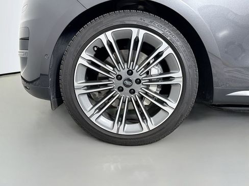 Used 2024 Land Rover Range Rover Sport SE AWD/4WD image 33