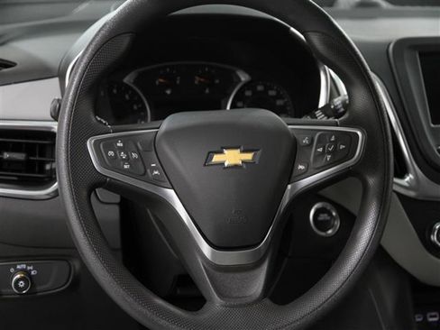 Certified 2022 Chevrolet Equinox LS w/ LS Convenience Package image 7