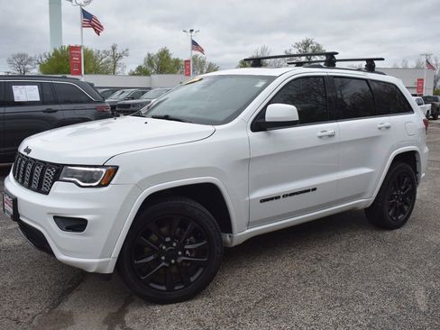 Used 2022 Jeep Grand Cherokee Laredo X AWD/4WD image 13