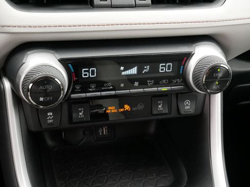 Certified 2025 Toyota RAV4 XLE Premium w/ Weather Package AWD/4WD image 17