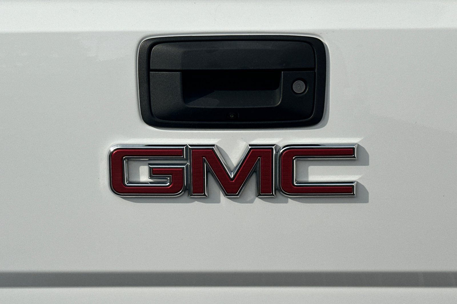 Used 2016 GMC Sierra 2500 Denali w/ Duramax Plus Package AWD/4WD image 45