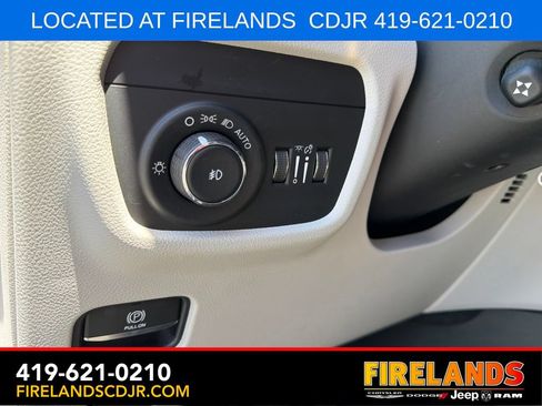 Used 2022 Jeep Grand Cherokee L Overland AWD/4WD image 25