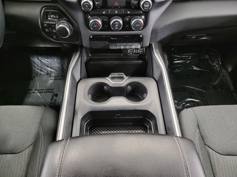 Used 2022 RAM 1500 Big Horn AWD/4WD image 17