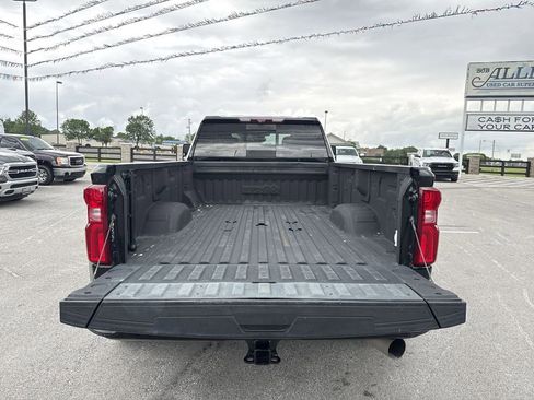 Used 2023 Chevrolet Silverado 3500 High Country AWD/4WD image 17