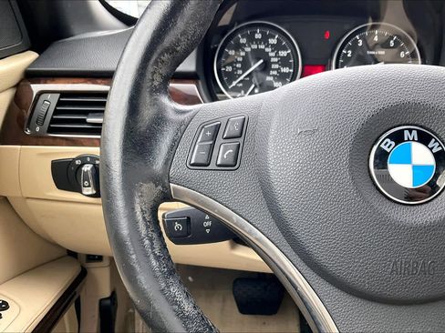 Used 2013 BMW 328i Convertible image 23