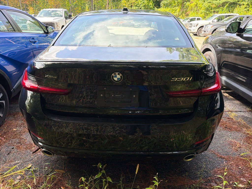 Used 2026 BMW 330i xDrive Sedan AWD/4WD image 3