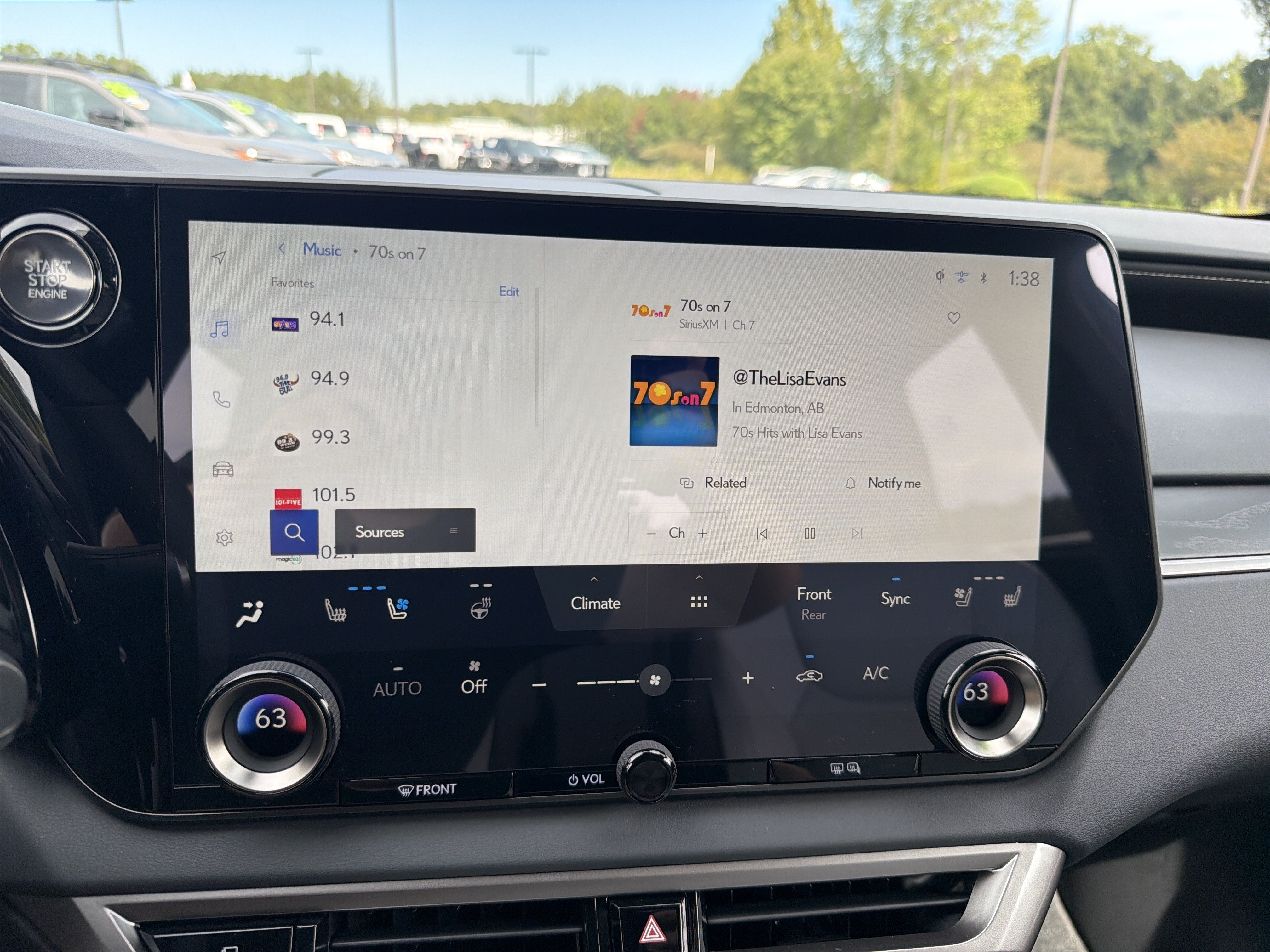 Used 2025 Lexus RX 350 Premium w/ Convenience Package FWD image 6