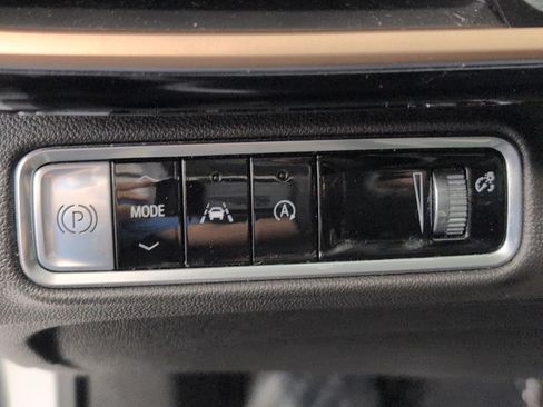 Used 2025 Buick Envision Sport Touring AWD/4WD image 10