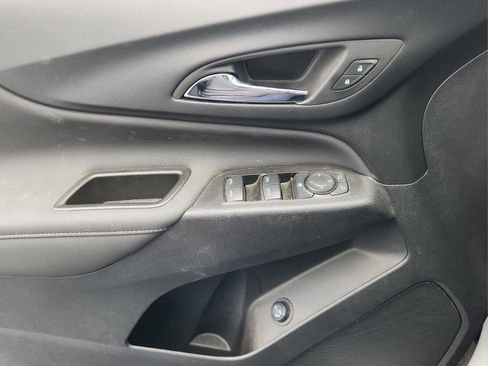 Used 2024 Chevrolet Equinox RS w/ RS Leather Package image 27